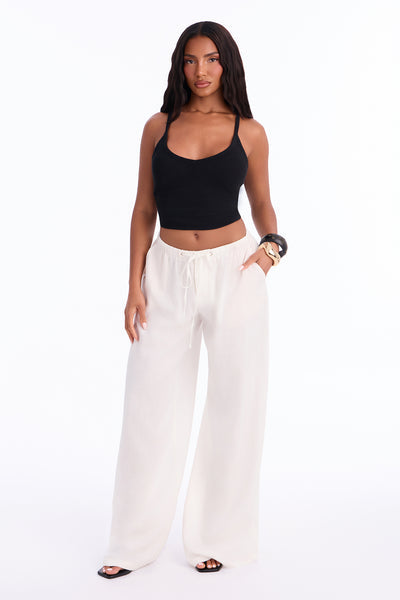 https://cdn.shopify.com/s/files/1/0293/9277/files/25GWQ19299A_White_JR_V1.jpg?v=1787943838&with=400&height=600