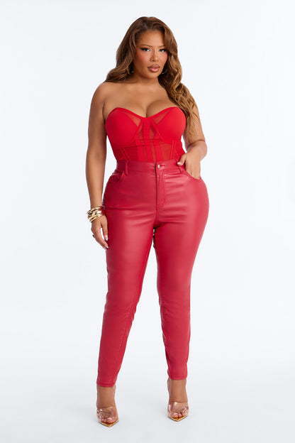 https://cdn.shopify.com/s/files/1/0293/9277/files/25GWQ698_Red_PLUS_V1.jpg?v=1781985472