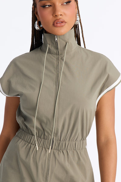 https://cdn.shopify.com/s/files/1/0293/9277/files/26GWQ9206_Olive_JR_V3.jpg?v=1783959939&with=400&height=600