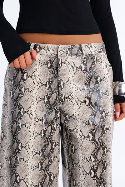 https://cdn.shopify.com/s/files/1/0293/9277/files/26GWQ9488_Grey_combo_JR_V2.jpg?v=1789163117&with=400&height=600