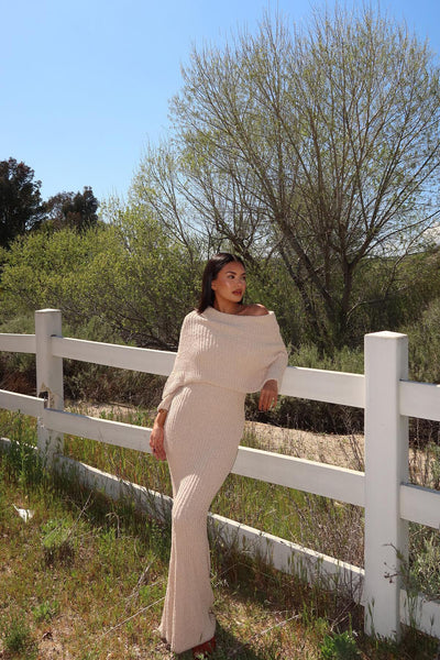 https://cdn.shopify.com/s/files/1/0293/9277/files/3-25-2024__041_Harlow_Knit_Maxi_Dress_Taupe_GF.jpg?v=1743605960&with=400&height=600