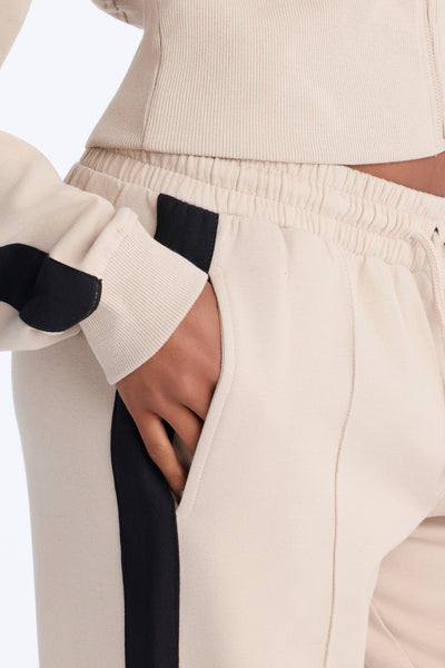 https://cdn.shopify.com/s/files/1/0293/9277/files/4097_Taupe_JR_V3.jpg?v=1787351850&with=400&height=600