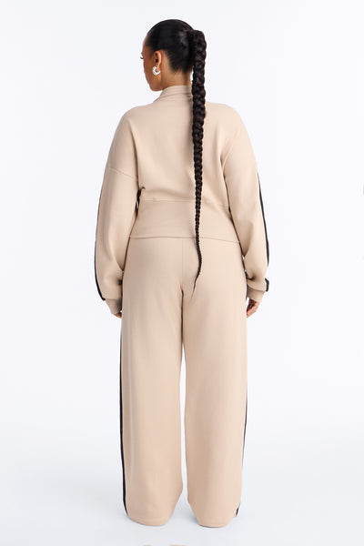 https://cdn.shopify.com/s/files/1/0293/9277/files/4097_Taupe_PLUS_V4.jpg?v=1785954539&with=400&height=600