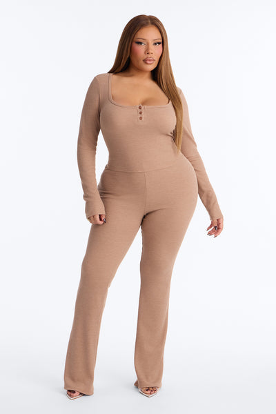 https://cdn.shopify.com/s/files/1/0293/9277/files/6-1-26_S6_47_V126MS06105_Taupe_CC_SS_14-22-03_PLUS_36037_PXF.jpg?v=1780504450&with=400&height=600