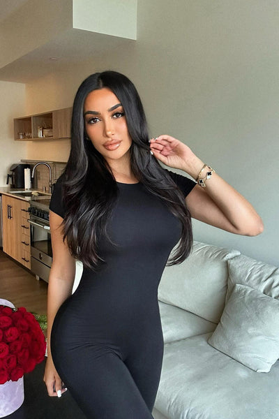 https://cdn.shopify.com/s/files/1/0293/9277/files/6-3-2024__023_Bree_Butter_Snatched_Jumpsuit_Black_GF.jpg?v=1718144098&with=400&height=600