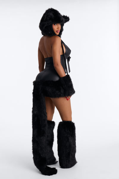 https://cdn.shopify.com/s/files/1/0293/9277/files/6835_Black_JR_V4.jpg?v=1785776217&with=400&height=600
