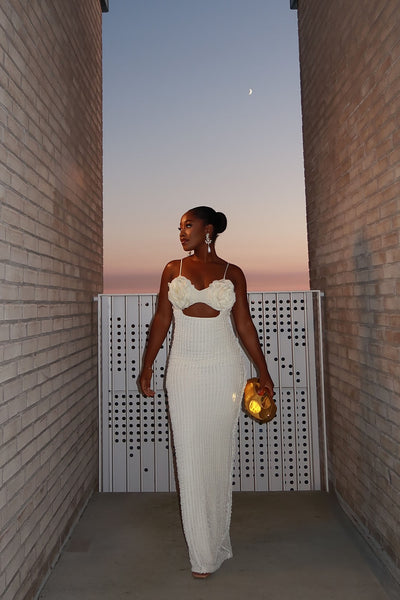 https://cdn.shopify.com/s/files/1/0293/9277/files/7-07-25_Mara_Textured_Maxi_Dress_Cream_066_JR.jpg?v=1755299573&with=400&height=600