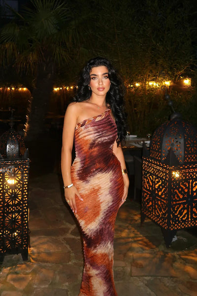 https://cdn.shopify.com/s/files/1/0293/9277/files/7-22-2024__096_Maylee_Textured_Maxi_Dress_Brown_Combo_LA.jpg?v=1767802501&with=400&height=600