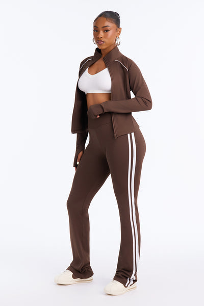 https://cdn.shopify.com/s/files/1/0293/9277/files/71708_Chocolate_JR_V2.jpg?v=1789584084&with=400&height=600