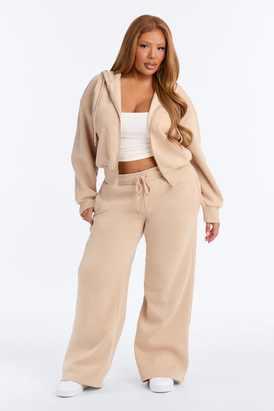 https://cdn.shopify.com/s/files/1/0293/9277/files/76587_Taupe_PLUS_V1.jpg?v=1787692931&with=400&height=600