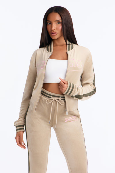 https://cdn.shopify.com/s/files/1/0293/9277/files/7VND5B0615NV_Olive_JR_V1.jpg?v=1791214787&with=400&height=600