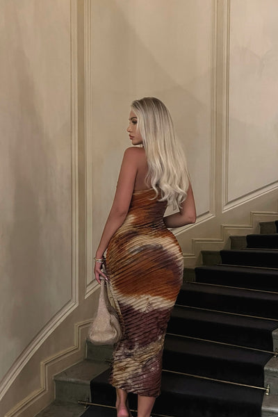https://cdn.shopify.com/s/files/1/0293/9277/files/8-19-2024__214_Maylee_Textured_Maxi_Dress_Brown_Combo_1__LA.jpg?v=1767802501&with=400&height=600
