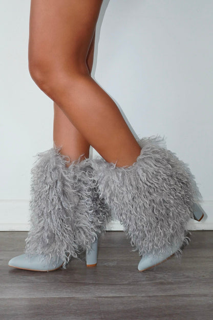 https://cdn.shopify.com/s/files/1/0293/9277/files/8-9-2024__026_Falls_Faux_Fur_Overlay_Booties_Grey_WG_MH.jpg?v=1764016551