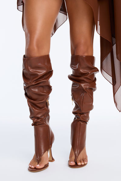 https://cdn.shopify.com/s/files/1/0293/9277/files/ABELINNE_Brown_JR_V2.jpg?v=1787175774&with=400&height=600