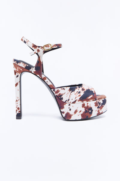 https://cdn.shopify.com/s/files/1/0293/9277/files/ACE11COW_BrownCombo_SL_V1.jpg?v=1785963776&with=400&height=600