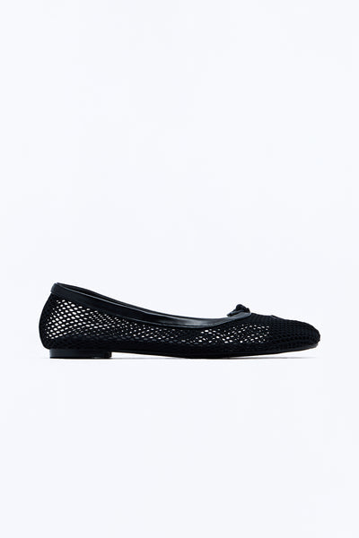 https://cdn.shopify.com/s/files/1/0293/9277/files/ALLTHATAIR_Black_SL_V3.jpg?v=1782772194&with=400&height=600