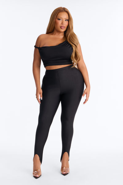 https://cdn.shopify.com/s/files/1/0293/9277/files/B11475_Black_PLUS_V1.jpg?v=1784561924&with=400&height=600