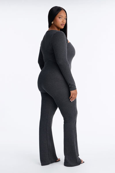https://cdn.shopify.com/s/files/1/0293/9277/files/B126JP0603_Charcoal_PLUS_V4.jpg?v=1783633328&with=400&height=600