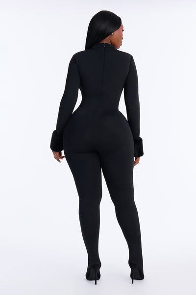 https://cdn.shopify.com/s/files/1/0293/9277/files/B126JP1202_Black_PLUS_V4.jpg?v=1789934473&with=400&height=600
