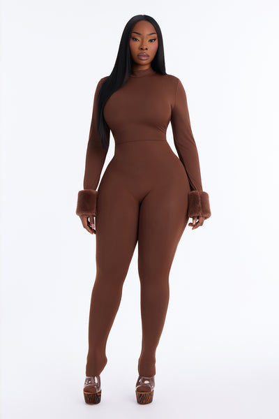 https://cdn.shopify.com/s/files/1/0293/9277/files/B126JP1202_Chocolate_PLUS_V1.jpg?v=1792186296&with=400&height=600