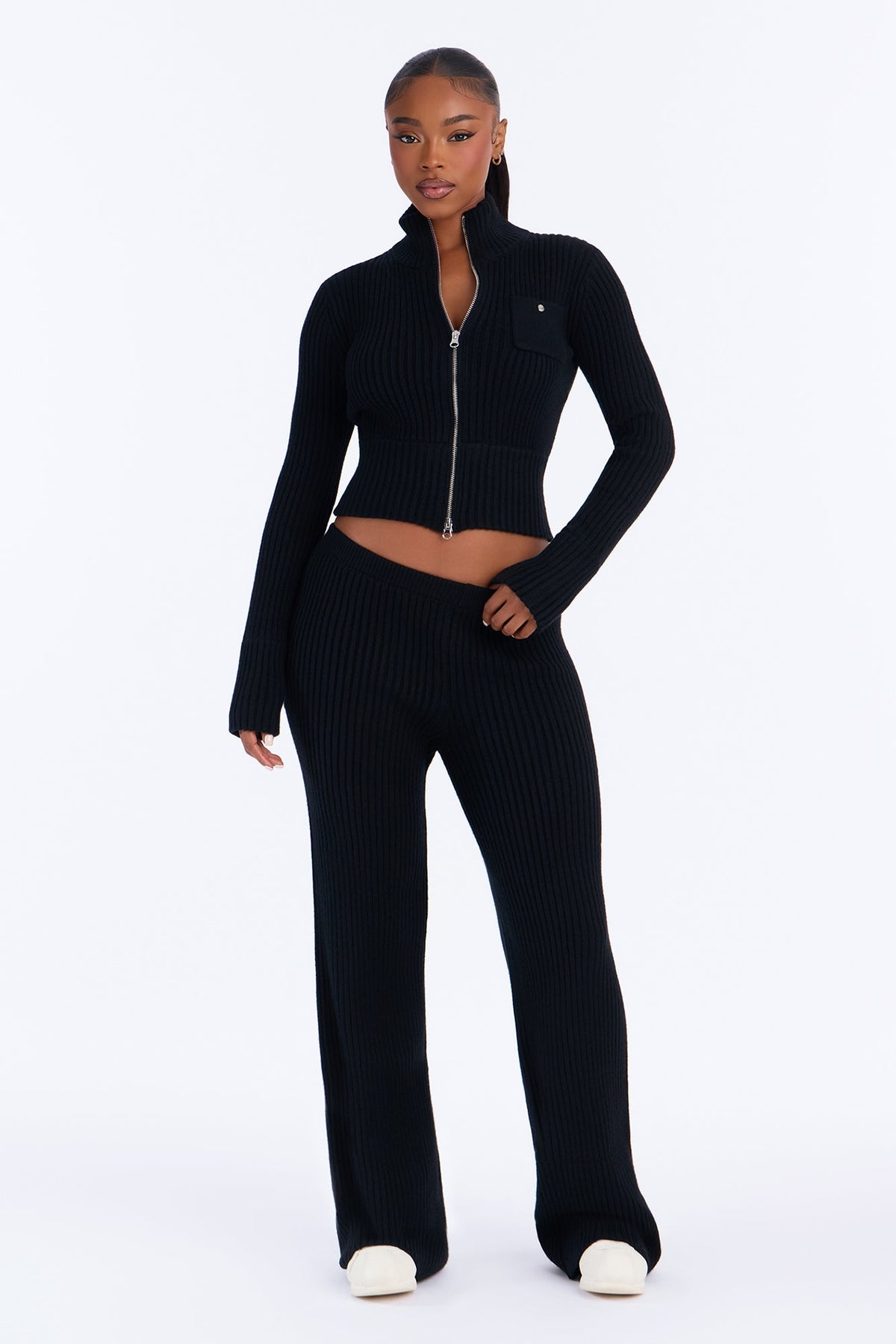 https://cdn.shopify.com/s/files/1/0293/9277/files/B126MS0538_Black_JR_V1.jpg?v=1790610488