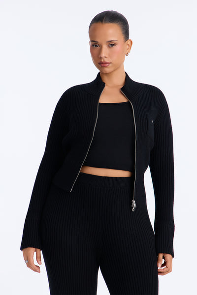 https://cdn.shopify.com/s/files/1/0293/9277/files/B126MS0538_Black_PLUS_V2.jpg?v=1789957771&with=400&height=600