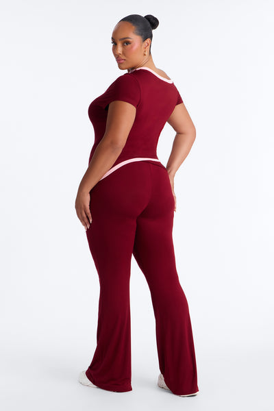 https://cdn.shopify.com/s/files/1/0293/9277/files/B126MS1375_Burgundy_combo_PLUS_V3.jpg?v=1784488671&with=400&height=600