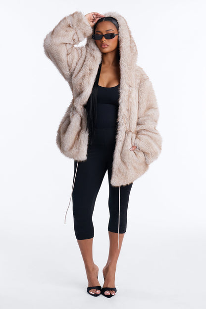 https://cdn.shopify.com/s/files/1/0293/9277/files/B225CW4114_Beige_JR_V1.jpg?v=1788363723