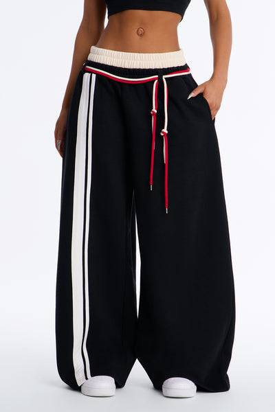 https://cdn.shopify.com/s/files/1/0293/9277/files/B226LN3712_Black_combo_JR_V2.jpg?v=1783972234&with=400&height=600