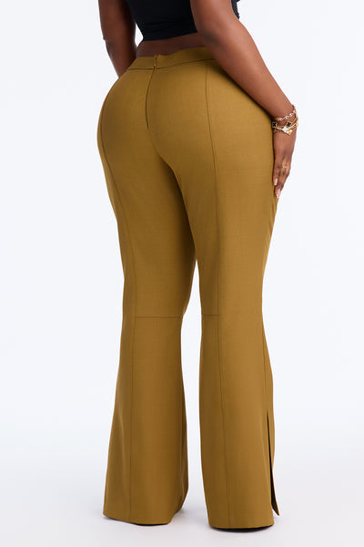 https://cdn.shopify.com/s/files/1/0293/9277/files/B226PT0730_Olive_PLUS_V4.jpg?v=1789072151&with=400&height=600