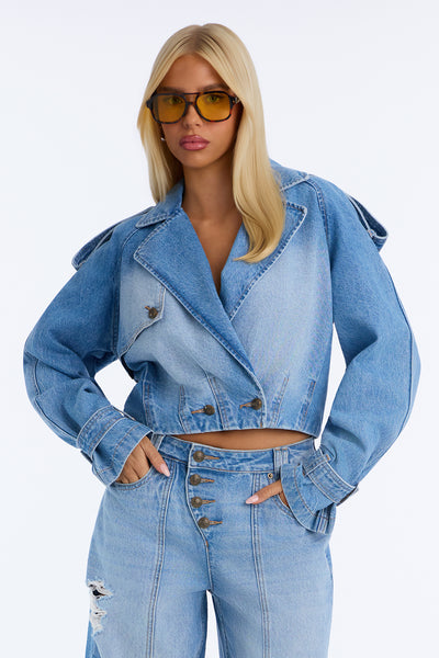 https://cdn.shopify.com/s/files/1/0293/9277/files/B326DJ3907_LightWash_JR_V1.jpg?v=1789072169&with=400&height=600