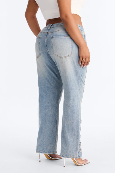 https://cdn.shopify.com/s/files/1/0293/9277/files/B326JN3656_LightWash_PLUS_V4.jpg?v=1785533237&with=400&height=600