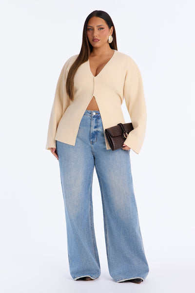 https://cdn.shopify.com/s/files/1/0293/9277/files/B426SW4127_Cream_PLUS_V2.jpg?v=1792006935&with=400&height=600