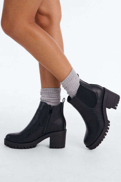 https://cdn.shopify.com/s/files/1/0293/9277/files/BIANCA66BLACK_Black_JR_V1.jpg?v=1789403065