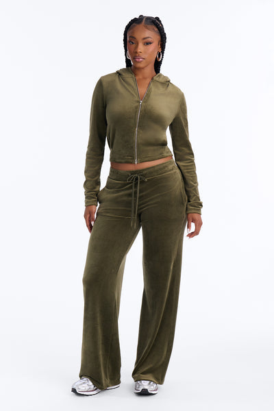 https://cdn.shopify.com/s/files/1/0293/9277/files/BSET03464_Olive_JR_V2.jpg?v=1791996167&with=400&height=600
