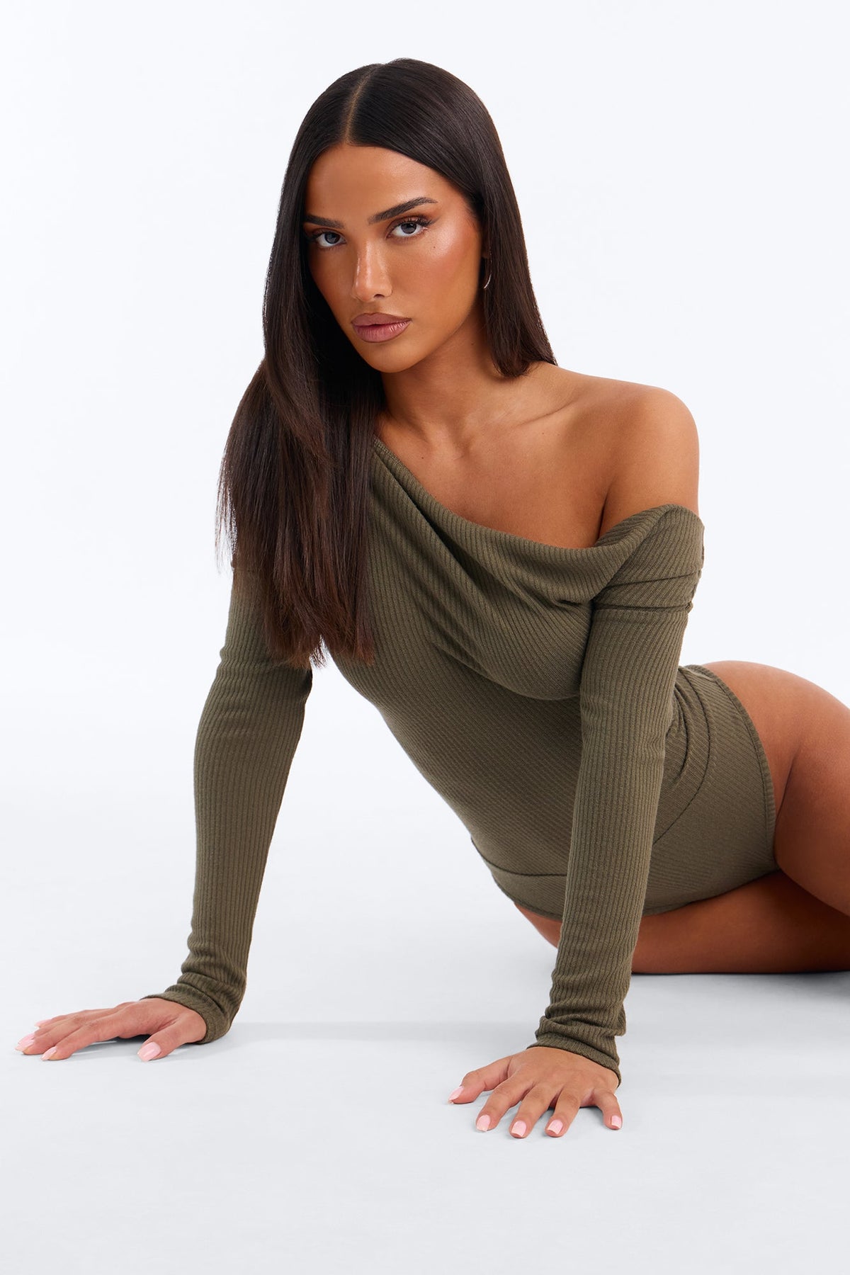 https://cdn.shopify.com/s/files/1/0293/9277/files/CAB8920_Olive_JR_V1.jpg?v=1791231214