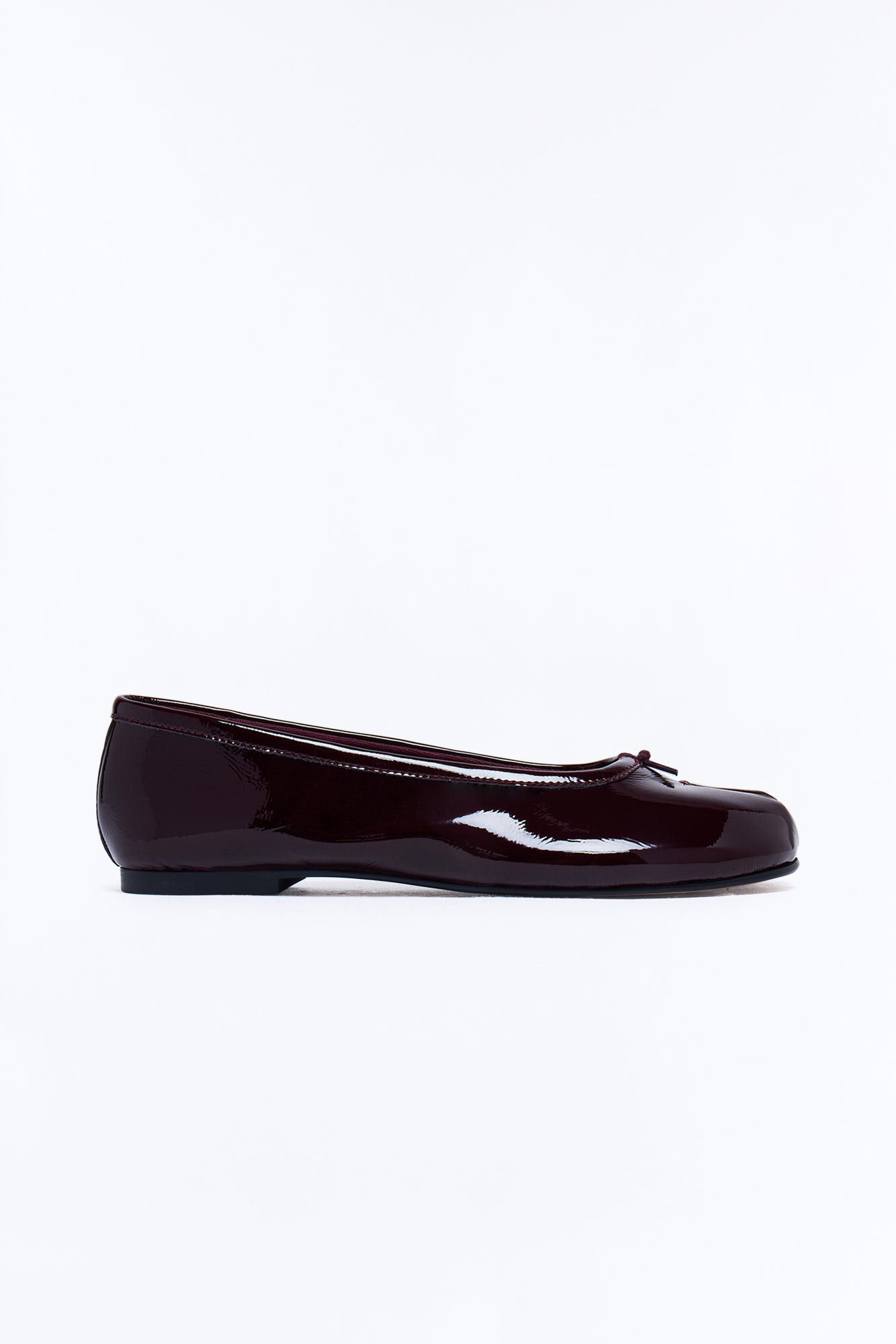 https://cdn.shopify.com/s/files/1/0293/9277/files/CALICOPATENT_Burgundy_SL_V3.jpg?v=1785261510