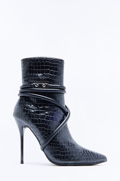 https://cdn.shopify.com/s/files/1/0293/9277/files/CAMRYN_Black_SL_V1.jpg?v=1788730528&with=400&height=600