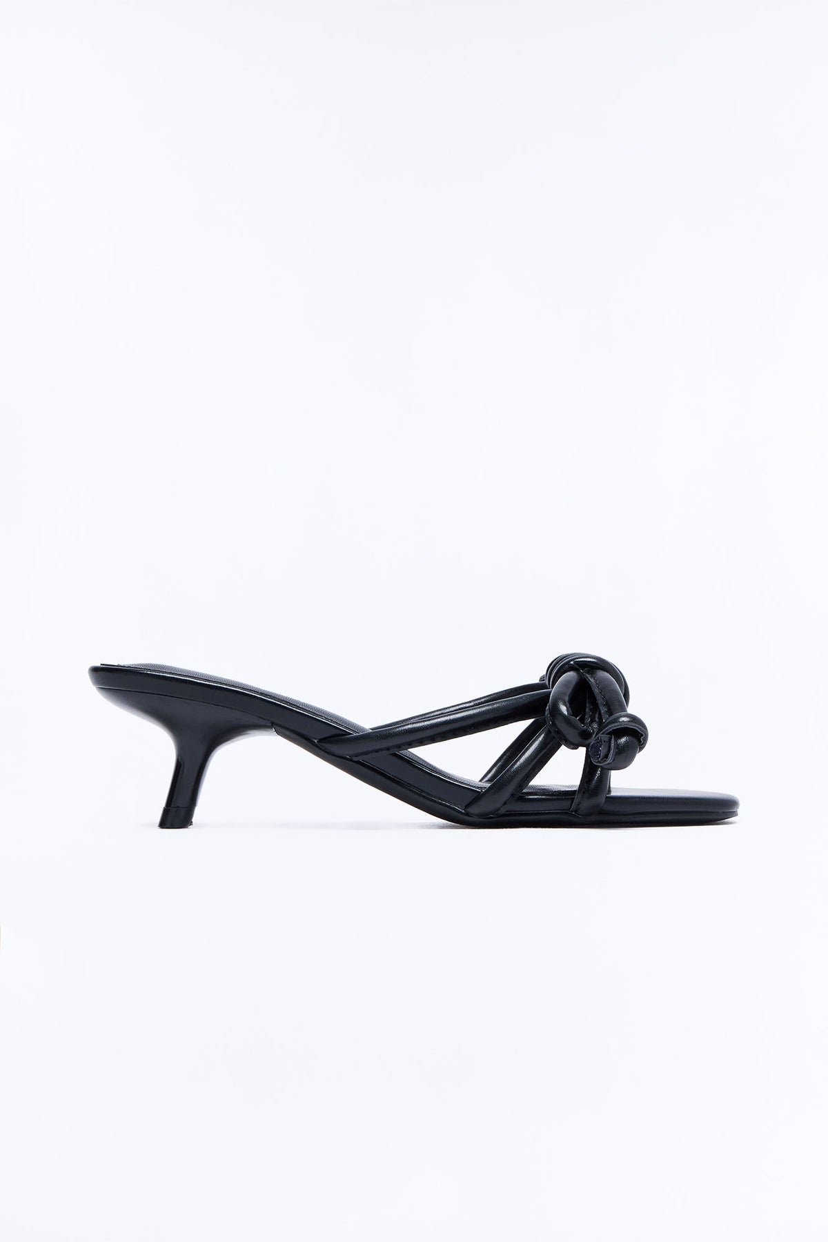 https://cdn.shopify.com/s/files/1/0293/9277/files/CROWD_Black_SL_V1.jpg?v=1788157857