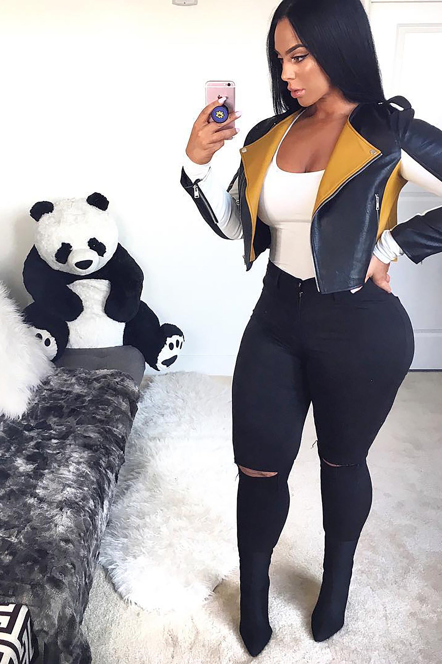 https://cdn.shopify.com/s/files/1/0293/9277/products/Canopy_Jeans_-_Black_gemstar.jpg?v=1687986144