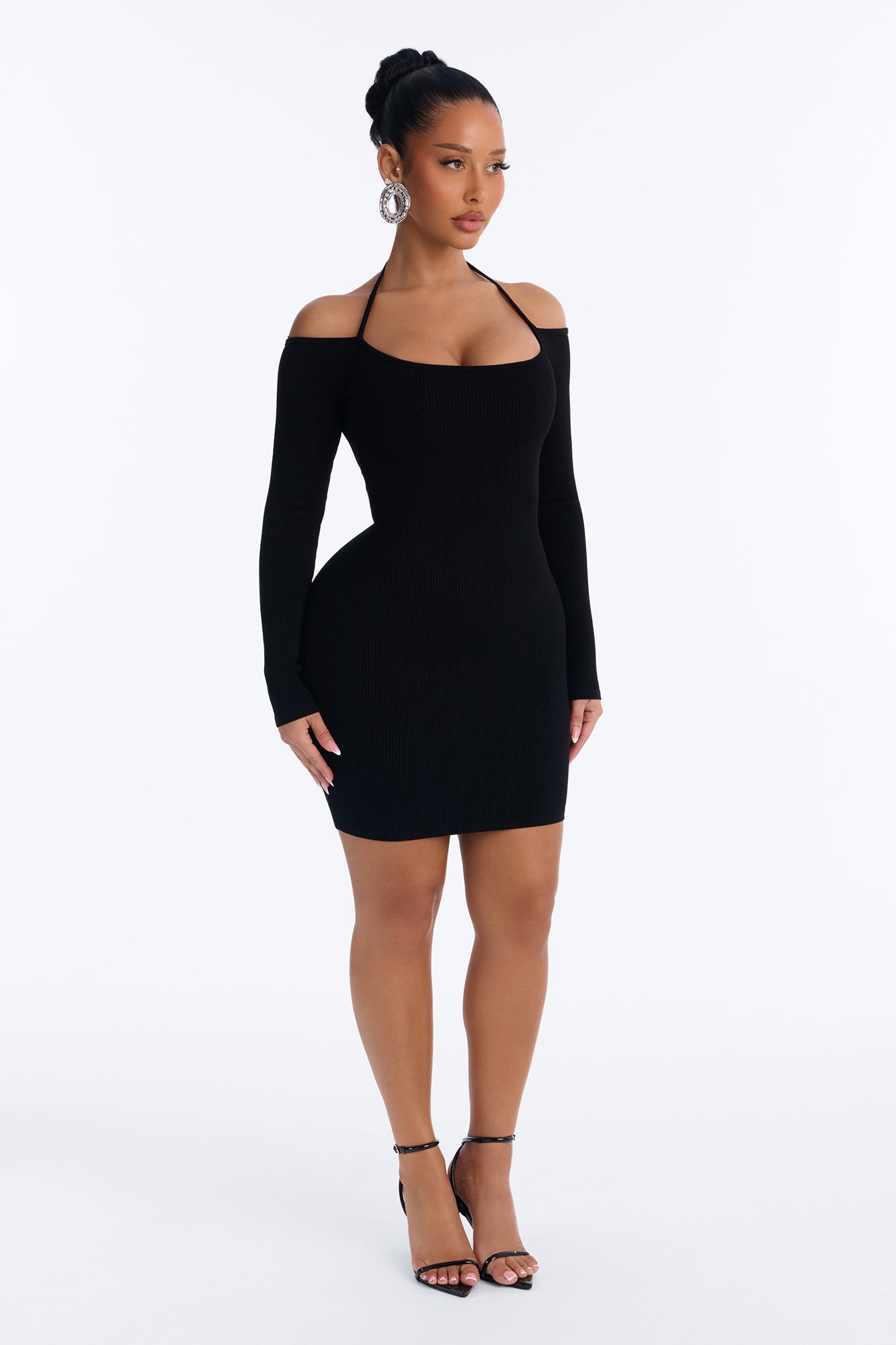 https://cdn.shopify.com/s/files/1/0293/9277/files/D2693FN_Black_JR_V1.jpg?v=1786038348