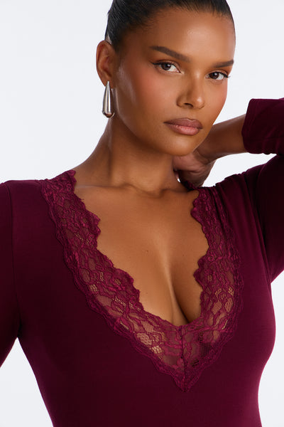https://cdn.shopify.com/s/files/1/0293/9277/files/D2721MIDI_Wine_PLUS_V3.jpg?v=1789162180&with=400&height=600
