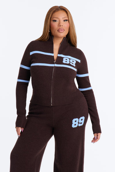 https://cdn.shopify.com/s/files/1/0293/9277/files/DA466_Chocolate_PLUS_V2.jpg?v=1788707923&with=400&height=600