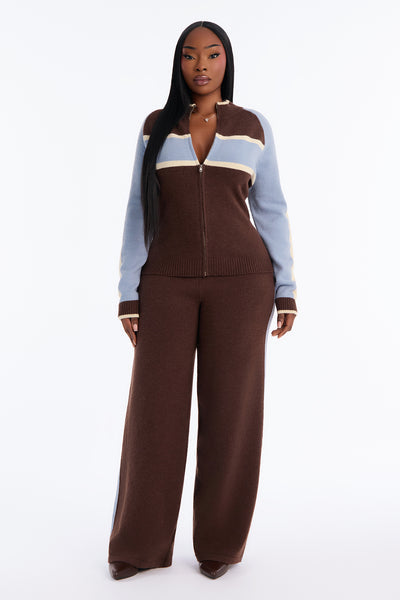 https://cdn.shopify.com/s/files/1/0293/9277/files/DA580_Brown_combo_PLUS_V1.jpg?v=1791497032&with=400&height=600
