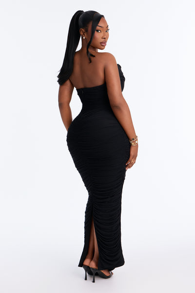 https://cdn.shopify.com/s/files/1/0293/9277/files/DR3467_Black_PLUS_V4.jpg?v=1789242485&with=400&height=600