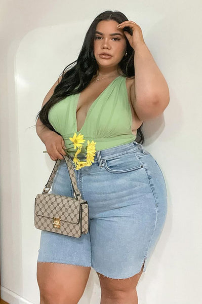 https://cdn.shopify.com/s/files/1/0293/9277/products/Everything_sGoodSuperStretchDenimBermudas-LightBlueWash_MER_PLUS.jpg?v=1708555606&with=400&height=600
