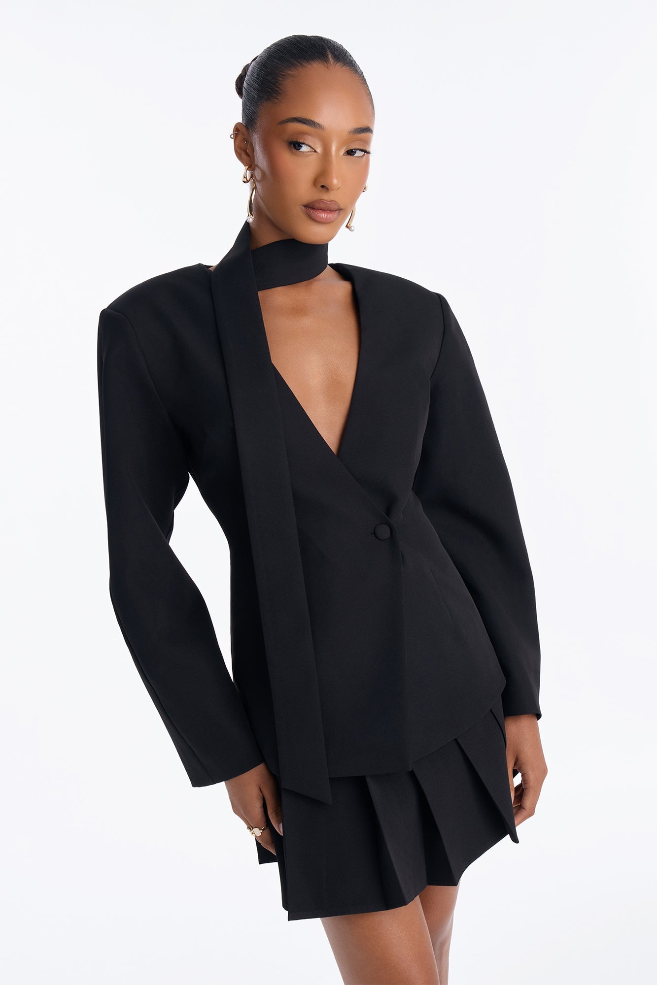 https://cdn.shopify.com/s/files/1/0293/9277/files/FADJS378_Black_JR_V1.jpg?v=1784571324
