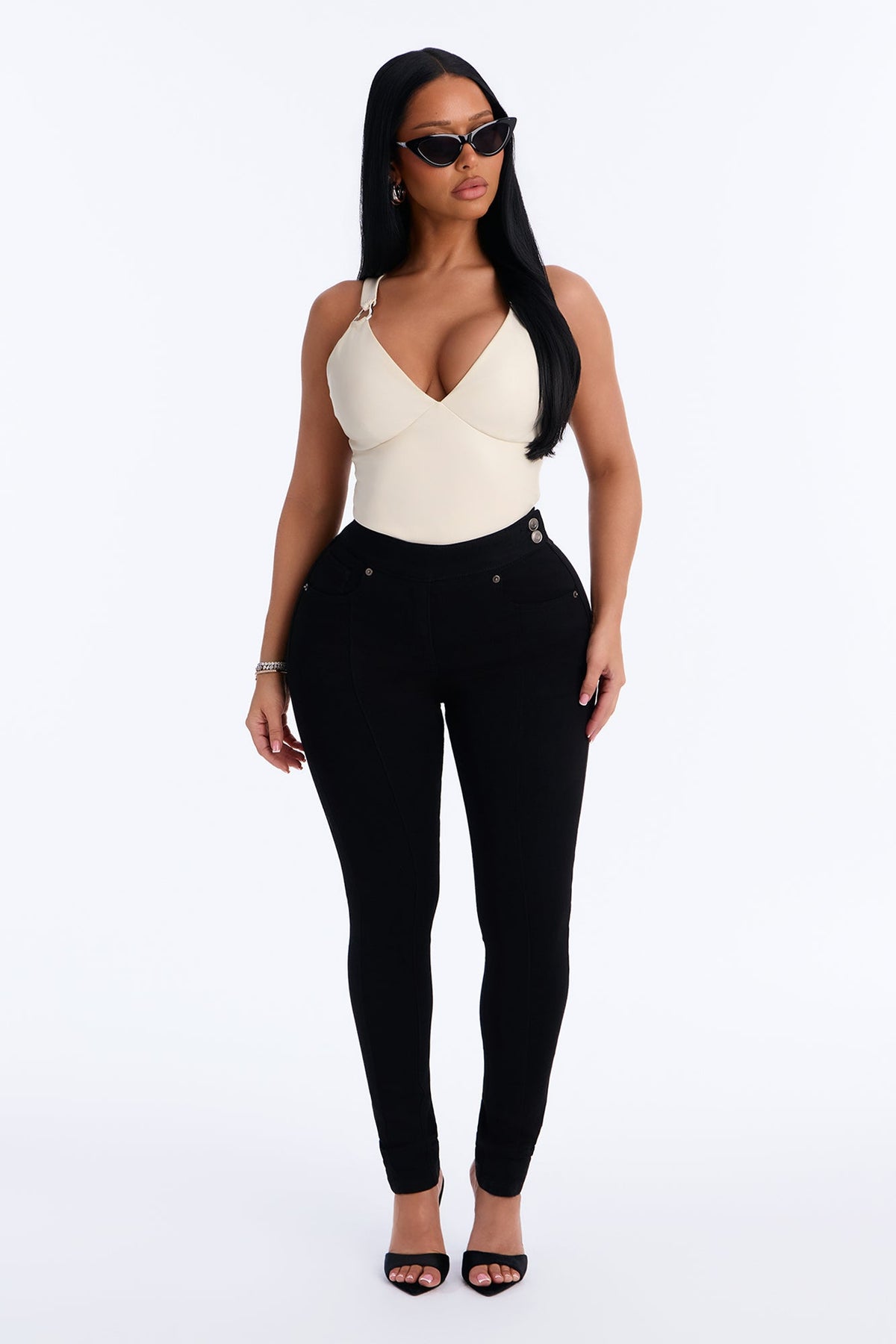 https://cdn.shopify.com/s/files/1/0293/9277/files/FN121054SK_Black_JR_V1.jpg?v=1788537709