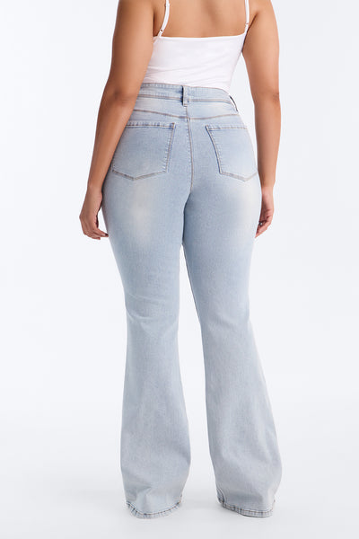 https://cdn.shopify.com/s/files/1/0293/9277/files/FN1210T_LightWash_14_20Plus_LightWash_PLUS_V3.jpg?v=1784518238&with=400&height=600
