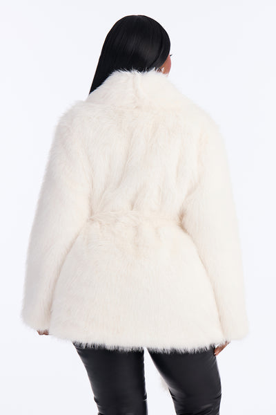 https://cdn.shopify.com/s/files/1/0293/9277/files/FN16654_Ivory_PLUS_V4.jpg?v=1790025222&with=400&height=600